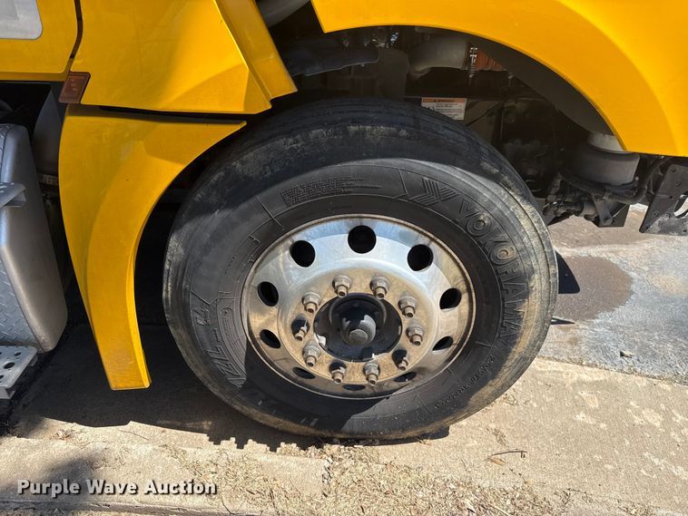 image for item NK9191 2024 Freightliner Cascadia 126 semi truck