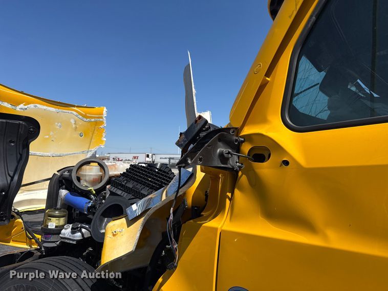 image for item NK9192 2025 Freightliner Cascadia 126 semi truck