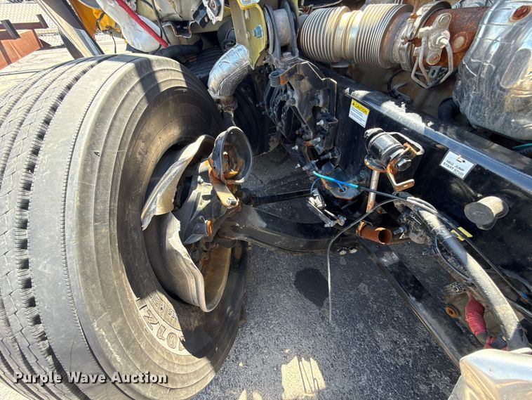 image for item NK9192 2025 Freightliner Cascadia 126 semi truck