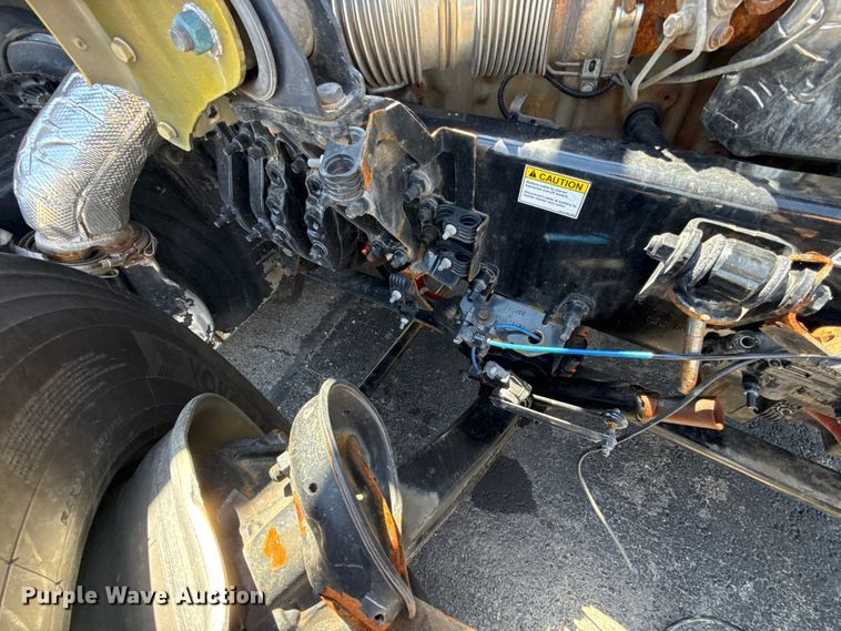 image for item NK9192 2025 Freightliner Cascadia 126 semi truck