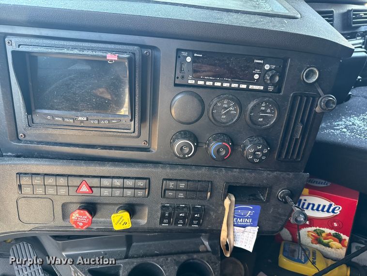 image for item NK9192 2025 Freightliner Cascadia 126 semi truck