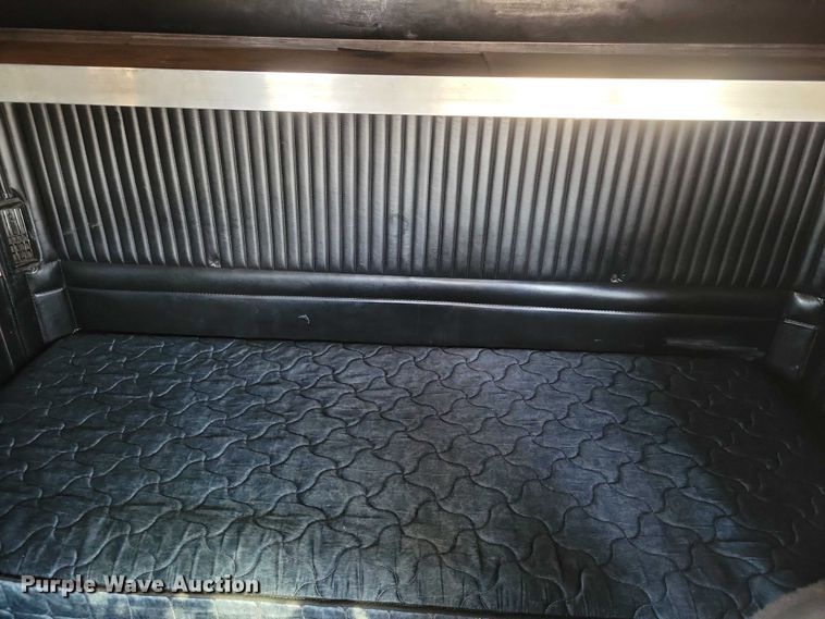 image for item NK9945 2010 Kenworth  T660 semi truck