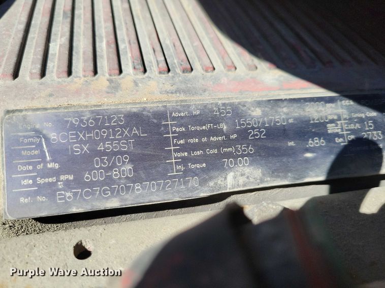 image for item NK9945 2010 Kenworth  T660 semi truck