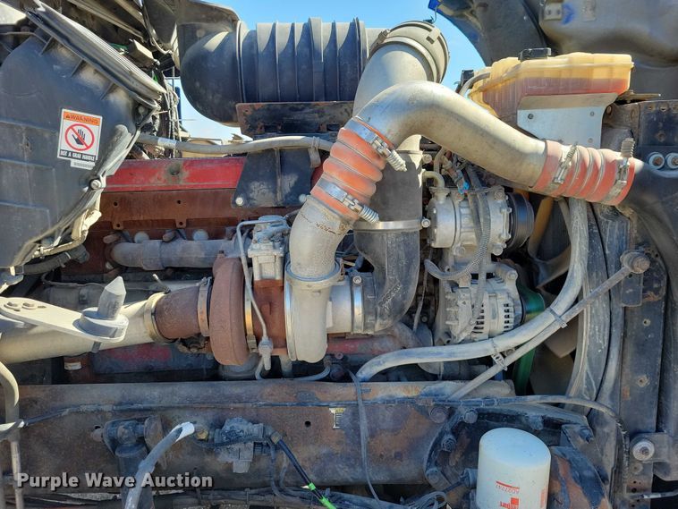 image for item NK9945 2010 Kenworth  T660 semi truck