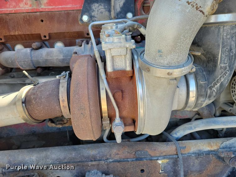 image for item NK9945 2010 Kenworth  T660 semi truck