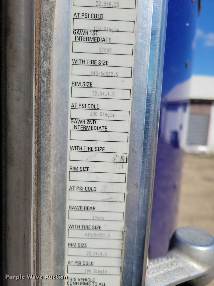 image for item NK9945 2010 Kenworth  T660 semi truck