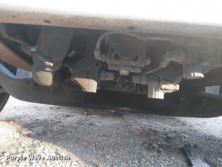 image for item YA1089 2019 Peterbilt 567 semi truck