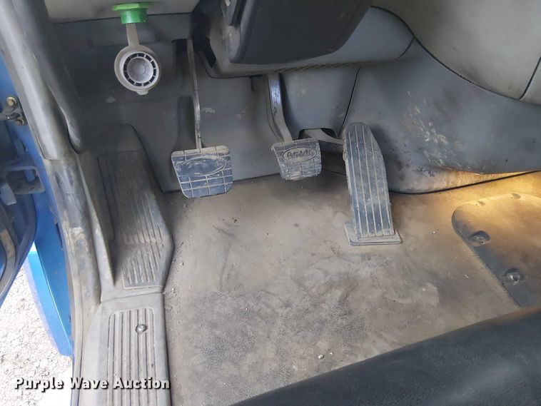 image for item YA1089 2019 Peterbilt 567 semi truck