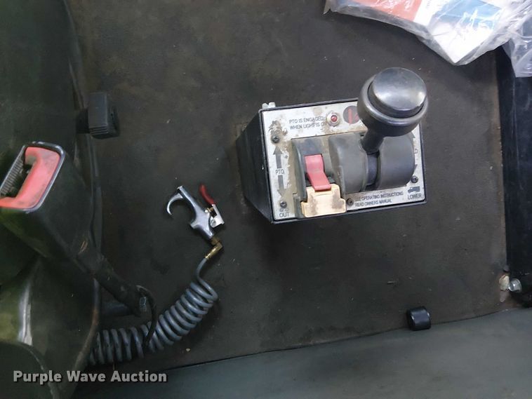 image for item YA1089 2019 Peterbilt 567 semi truck