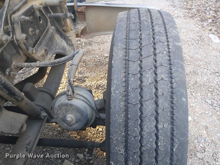 image for item YA1089 2019 Peterbilt 567 semi truck