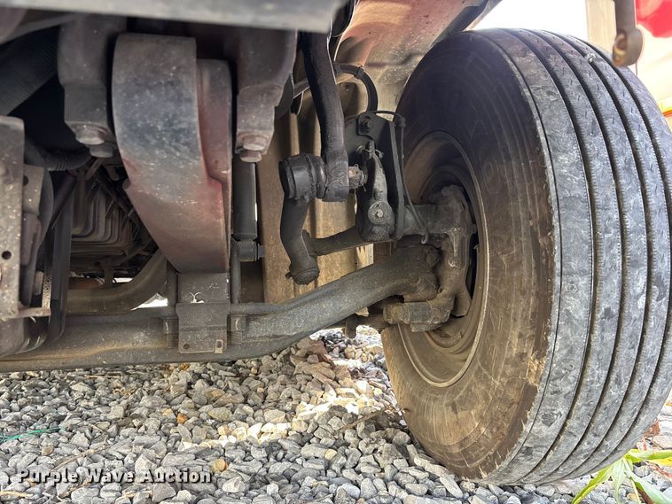 image for item YA1182 2017 Freightliner Cascadia semi truck