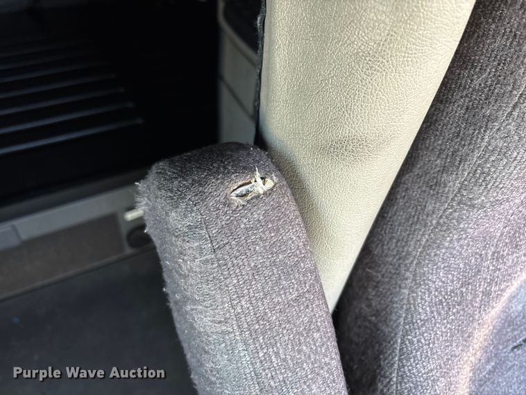 image for item YA1182 2017 Freightliner Cascadia semi truck