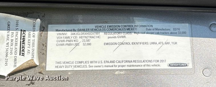 image for item YA1182 2017 Freightliner Cascadia semi truck