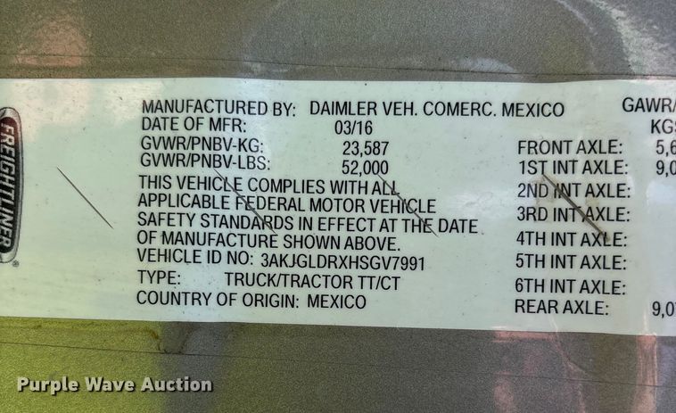 image for item YA1182 2017 Freightliner Cascadia semi truck