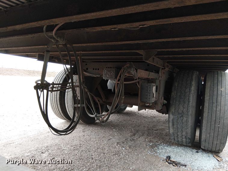 image for item YA1376 2017 Utility VS2DX dry van trailer