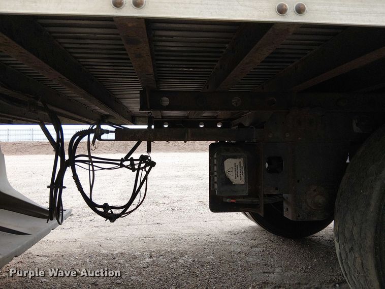 image for item YA1376 2017 Utility VS2DX dry van trailer