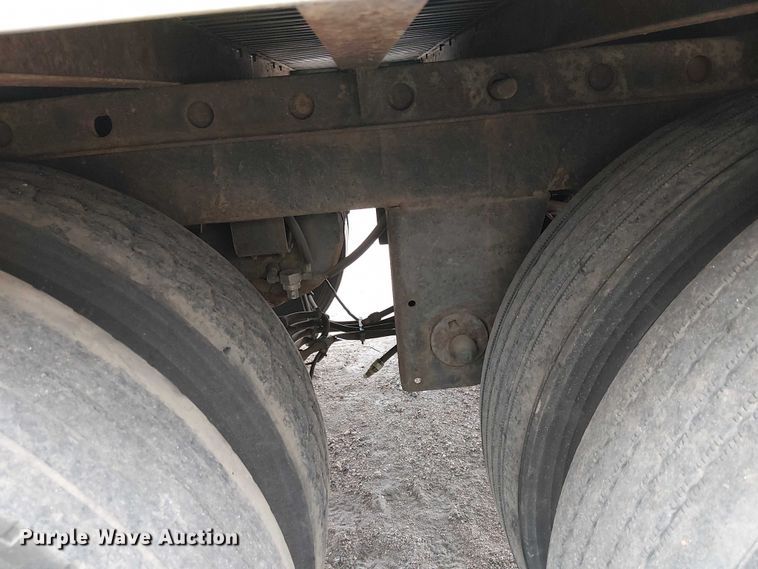 image for item YA1376 2017 Utility VS2DX dry van trailer