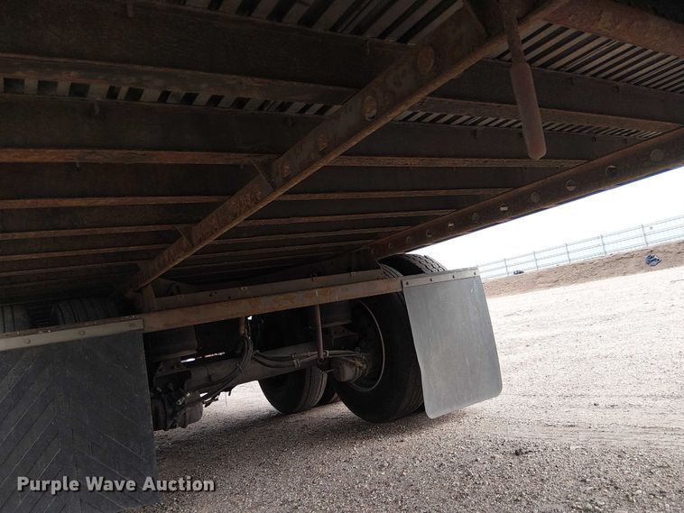 image for item YA1376 2017 Utility VS2DX dry van trailer