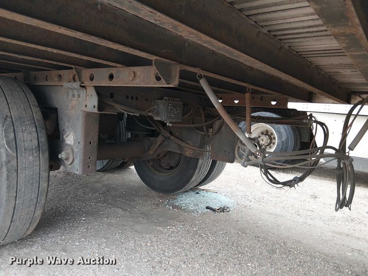 image for item YA1376 2017 Utility VS2DX dry van trailer