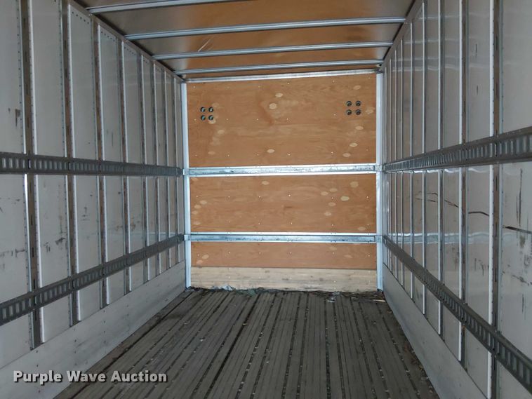 image for item YA1376 2017 Utility VS2DX dry van trailer