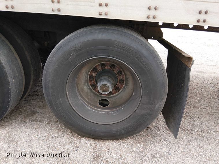 image for item YA1376 2017 Utility VS2DX dry van trailer