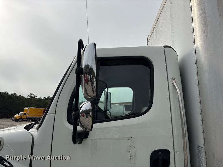 image for item YA1381 2018 Freightliner Business Class M2 box truck