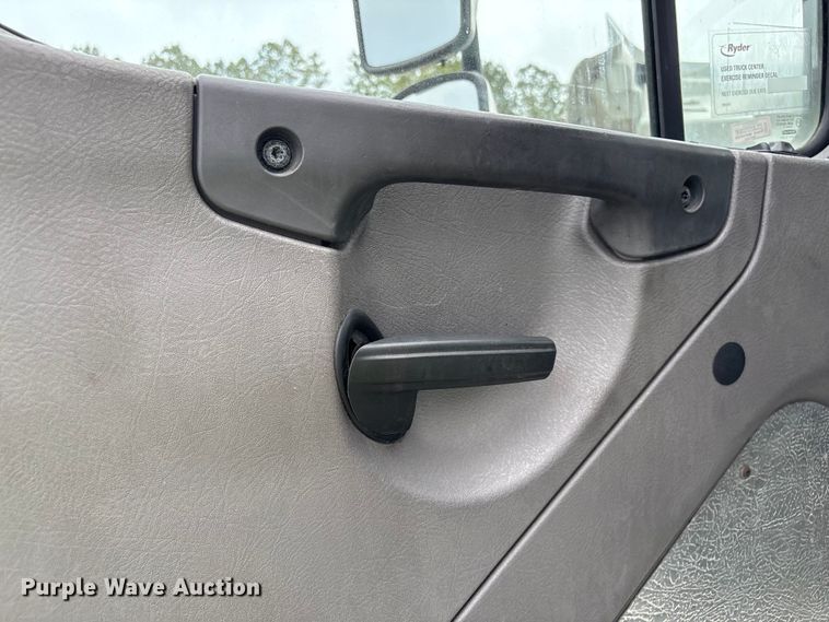 image for item YA1381 2018 Freightliner Business Class M2 box truck