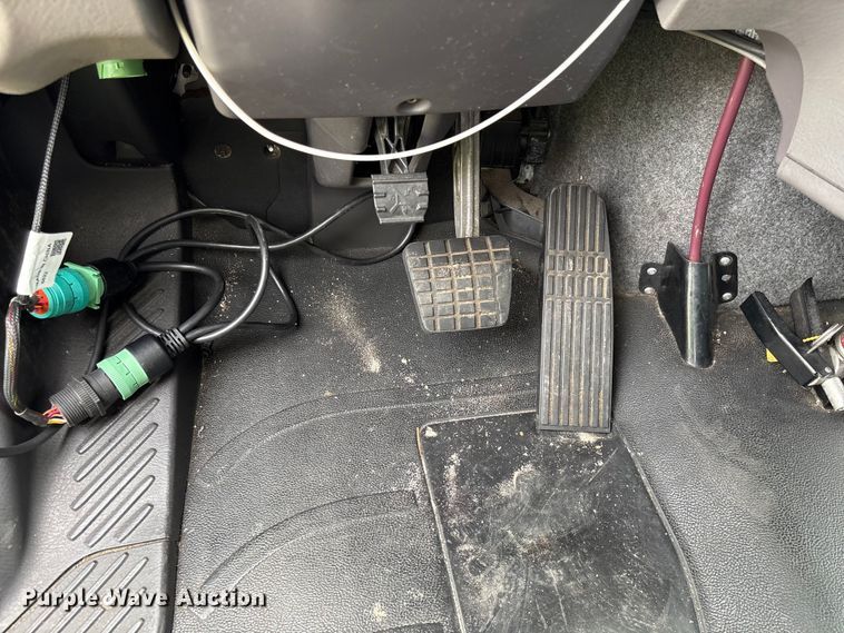 image for item YA1381 2018 Freightliner Business Class M2 box truck