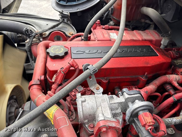 image for item YA1381 2018 Freightliner Business Class M2 box truck