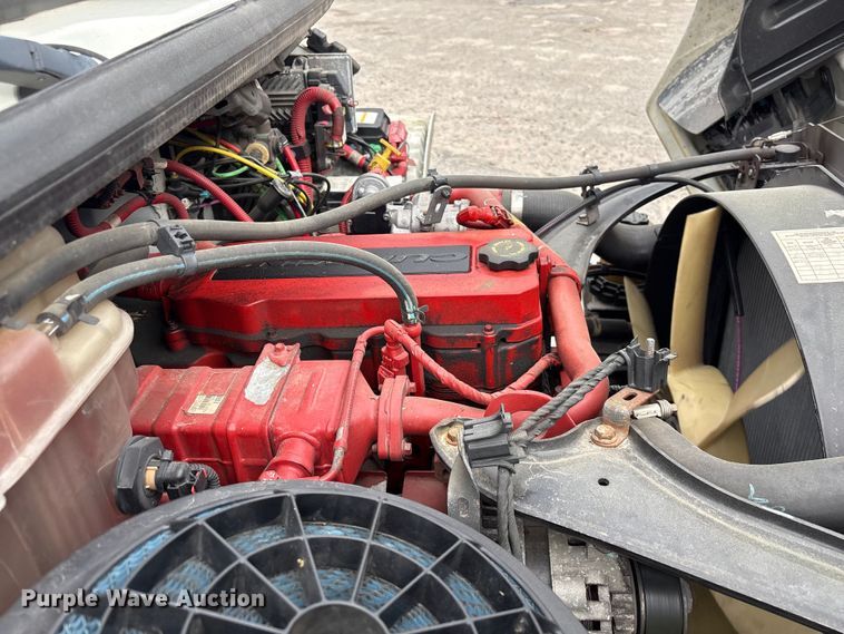 image for item YA1381 2018 Freightliner Business Class M2 box truck