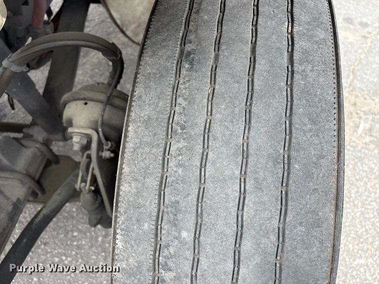 image for item YA1381 2018 Freightliner Business Class M2 box truck