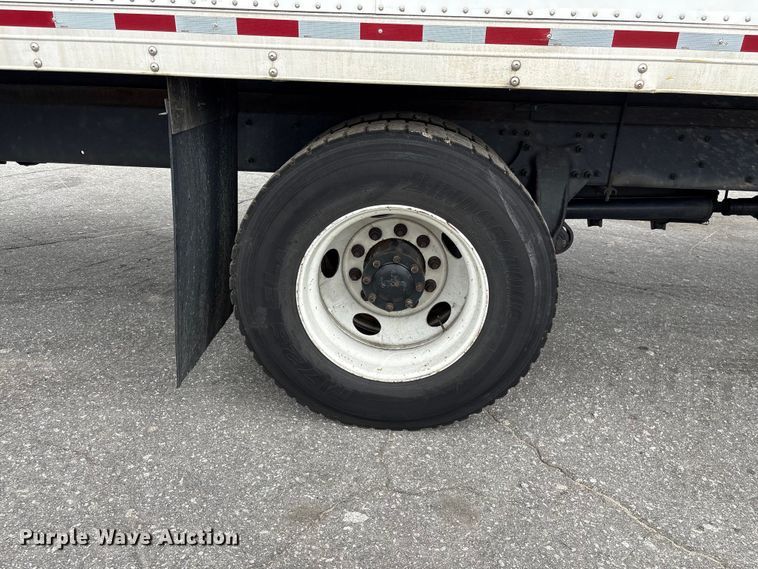 image for item YA1381 2018 Freightliner Business Class M2 box truck