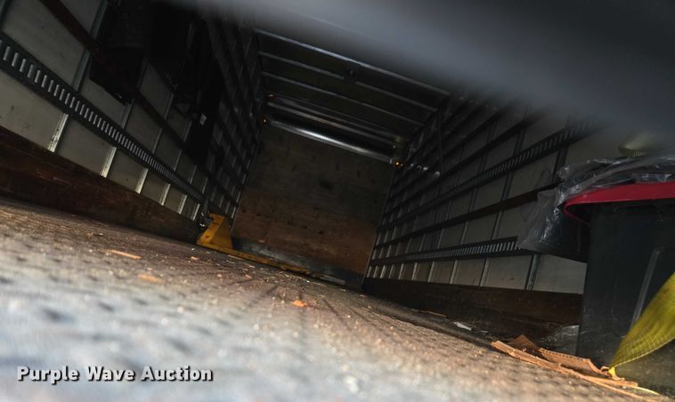 image for item YA1386 2020 Hino  box truck