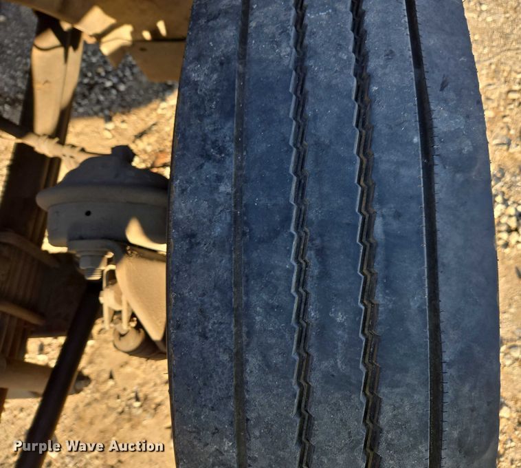 image for item YA1386 2020 Hino  box truck