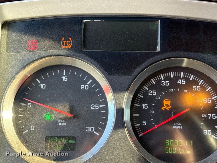 image for item YA1449 2018 Kenworth W900 semi truck