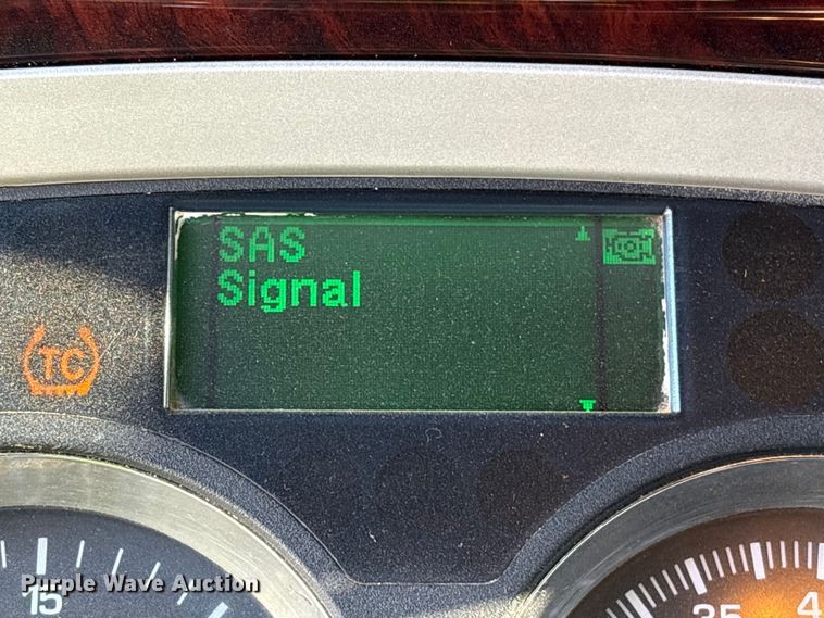 image for item YA1449 2018 Kenworth W900 semi truck