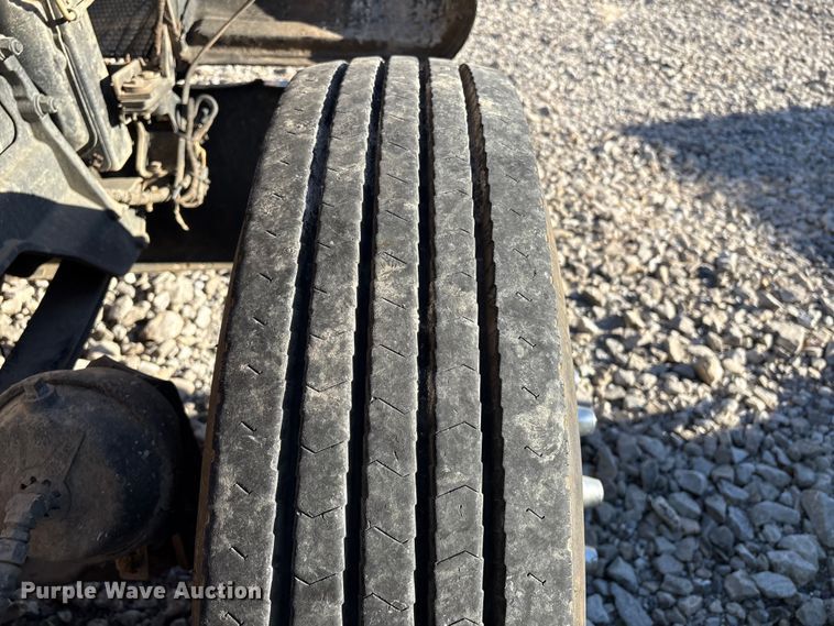 image for item YA1449 2018 Kenworth W900 semi truck