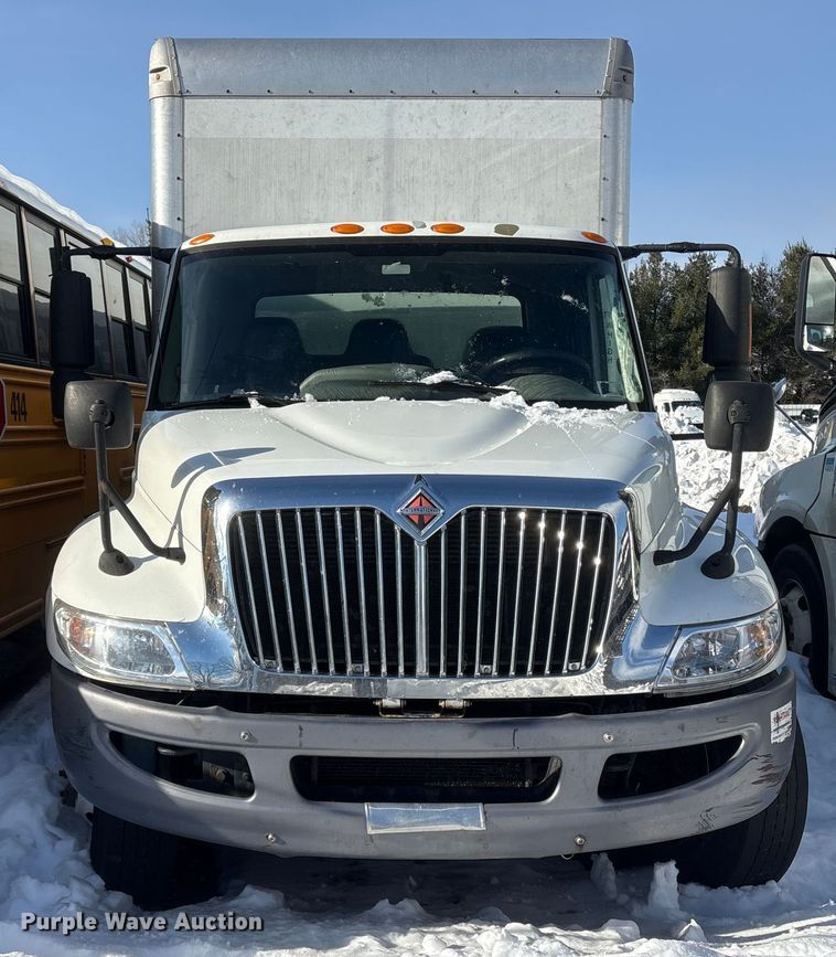 image for item YA1485 2015 International 4300 box truck