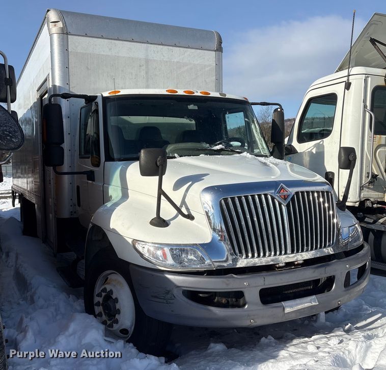 image for item YA1485 2015 International 4300 box truck