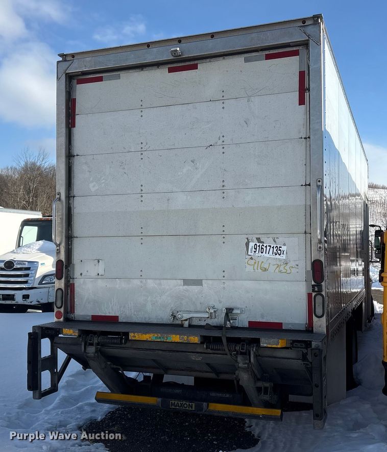 image for item YA1485 2015 International 4300 box truck