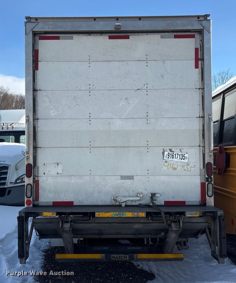 image for item YA1485 2015 International 4300 box truck