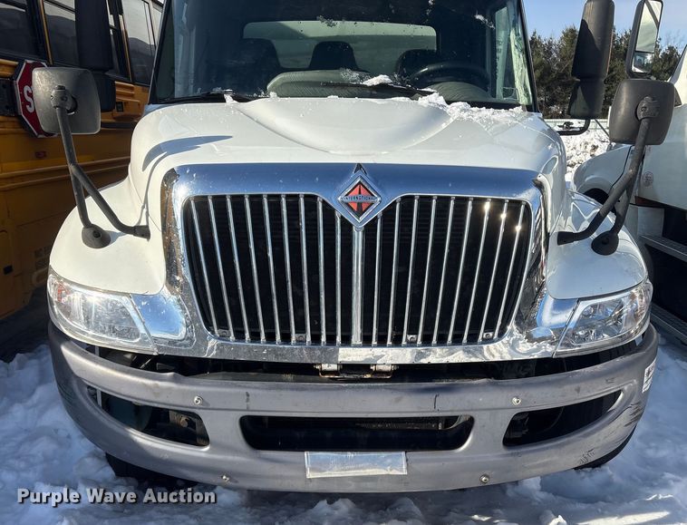 image for item YA1485 2015 International 4300 box truck