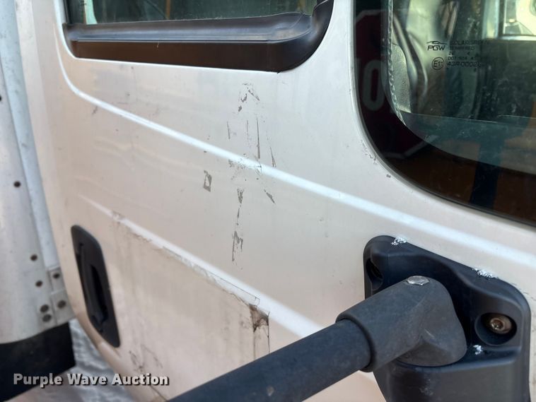 image for item YA1485 2015 International 4300 box truck