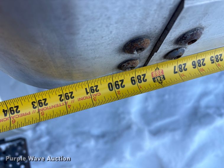 image for item YA1485 2015 International 4300 box truck