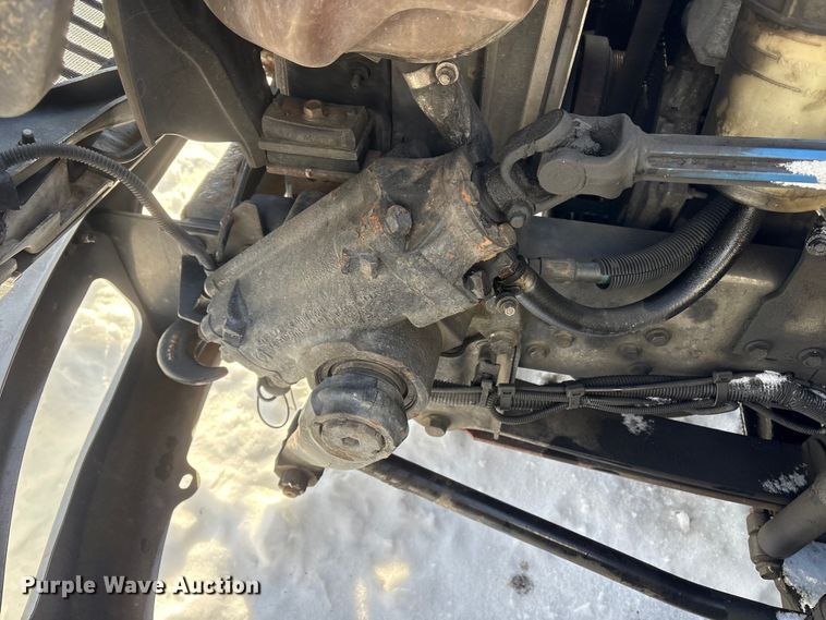 image for item YA1485 2015 International 4300 box truck