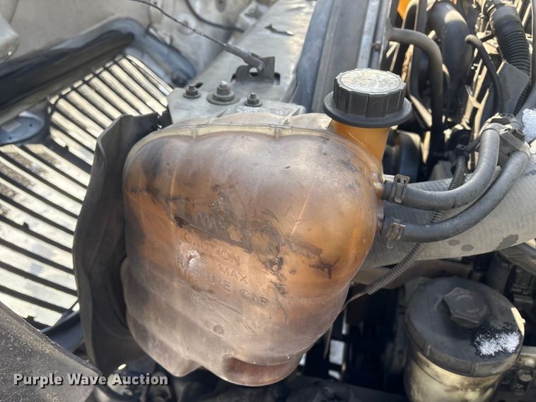 image for item YA1485 2015 International 4300 box truck