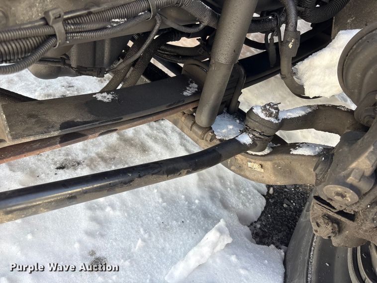 image for item YA1485 2015 International 4300 box truck