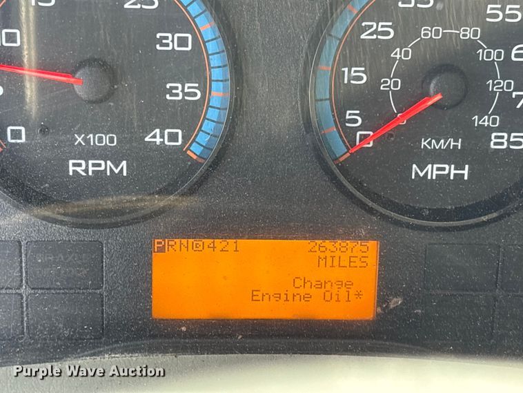 image for item YA1485 2015 International 4300 box truck