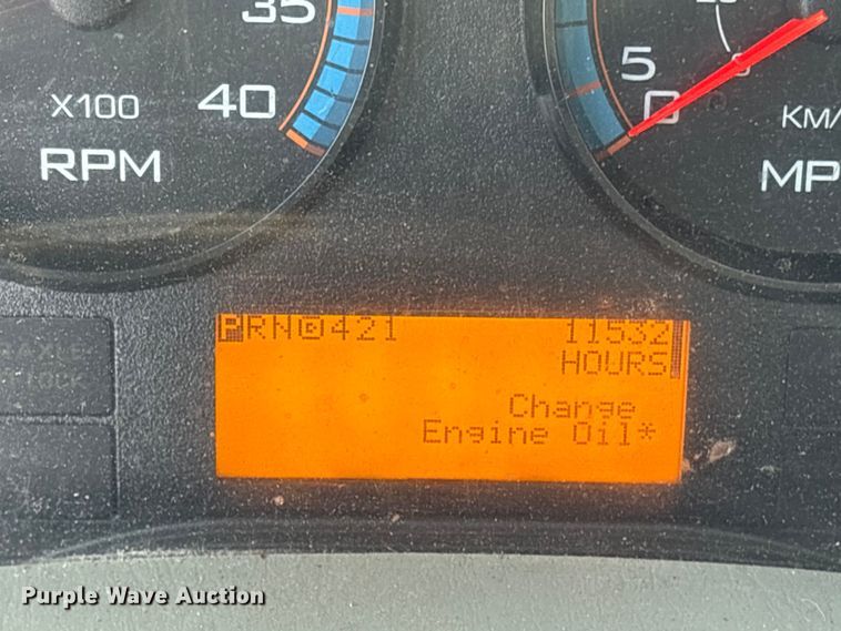 image for item YA1485 2015 International 4300 box truck