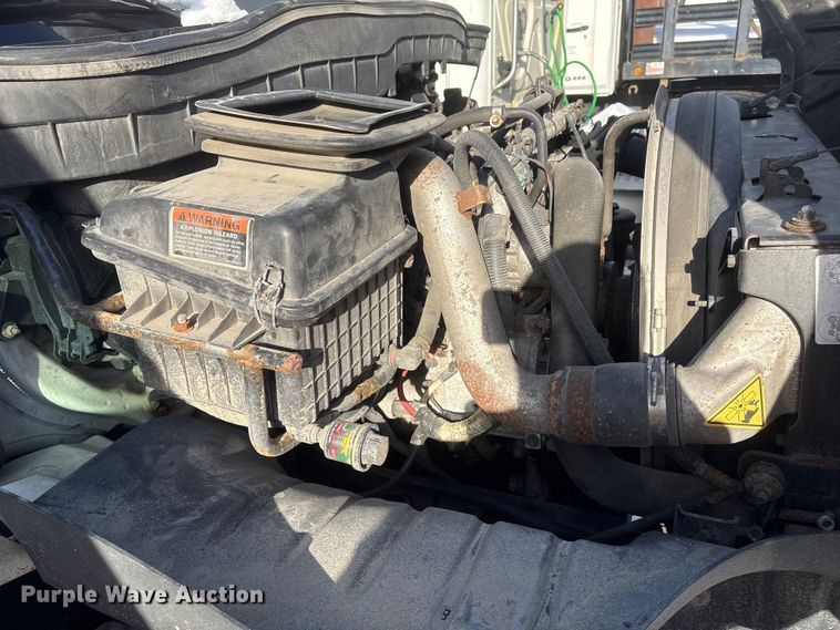 image for item YA1485 2015 International 4300 box truck